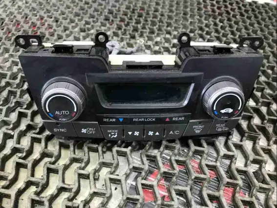 Фото запчасти Блок управления печки/климат-контроля 79600-TK8-A410 Honda Odyssey