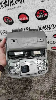 Фото запчасти Фонарь салона (плафон)  Honda Odyssey