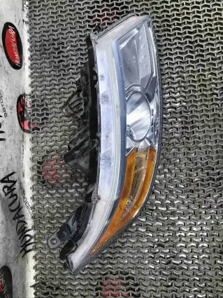 Фото запчасти Фара правая  Honda Odyssey
