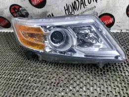 Фара правая  Honda Odyssey