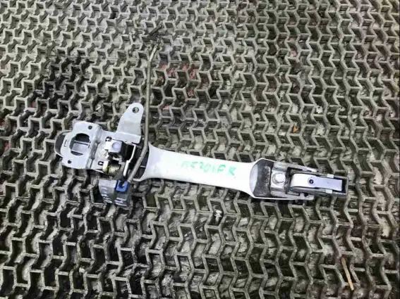 Фото запчасти Ручка наружная передняя правая  Honda Pilot