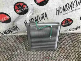 Радиатор кондиционера  Honda Crosstour