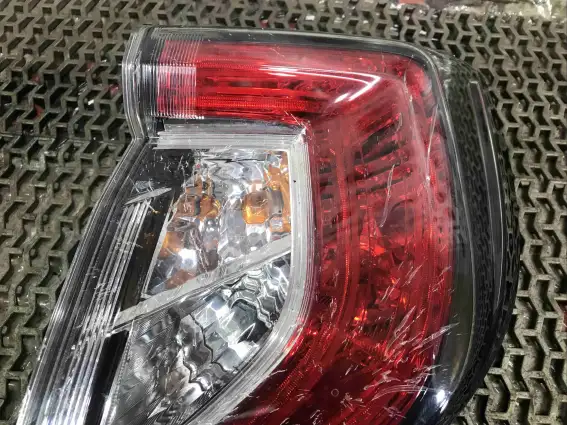 Фото запчасти Фонарь задний правый  Honda Civic