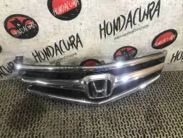 Решетка радиатора  Honda Accord