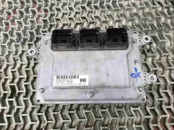 Фото запчасти Блок управления двигателем 37820-RSH-G12 Honda Civic