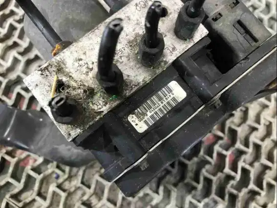 Фото запчасти Блок ABS 57110-SMV-G014 Honda Civic