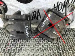 Суппорт передний левый  Honda Civic