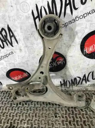 Фото запчасти Рычаг передний правый  Honda Civic