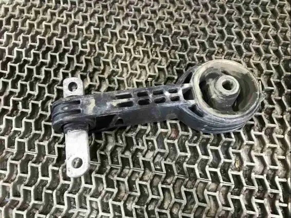 Фото запчасти Подушка крепления двигателя  Honda Civic