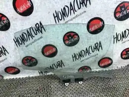 Стекло двери задней левой  Honda Civic