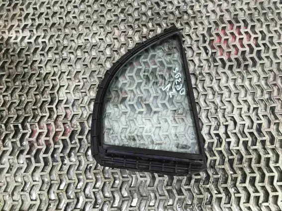 Фото запчасти Стекло двери задней левой  Honda Civic