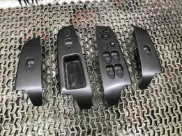 Кнопка стеклоподъемника заднего левого  Honda Civic
