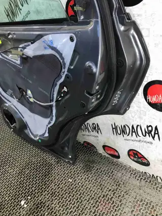 Фото запчасти Дверь задняя правая  Honda CR-V