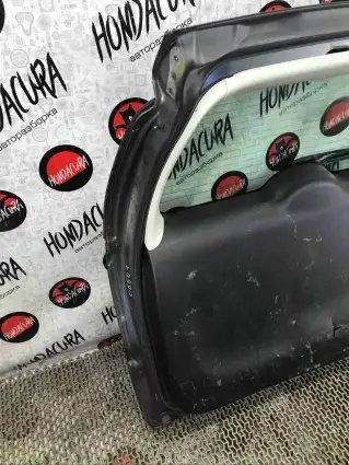 Фото запчасти Крышка багажника (дверь 3-5)  Honda CR-V