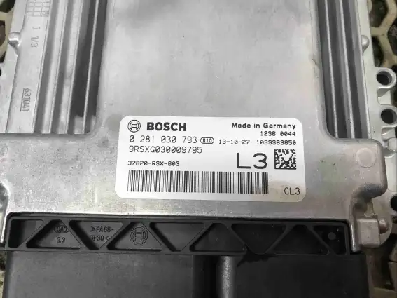 Фото запчасти Блок управления двигателем 37820-RSX-G03 Honda CR-V