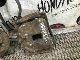 Суппорт передний левый  Honda Civic