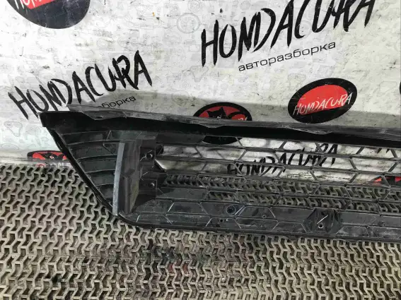 Фото запчасти Заглушка (решетка) в бампер передний  Honda Civic