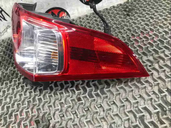 Фото запчасти Фонарь задний правый  Acura TSX