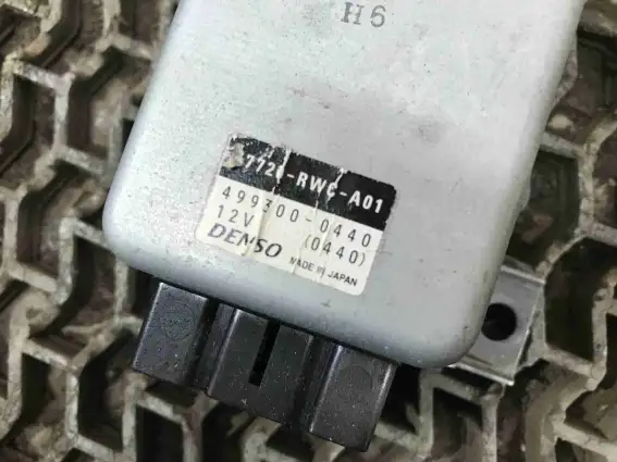 Фото запчасти Блок управления топливным насосом 37720-RWC-A01 Acura RDX
