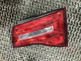 Фонарь крышки багажника правый  Acura MDX