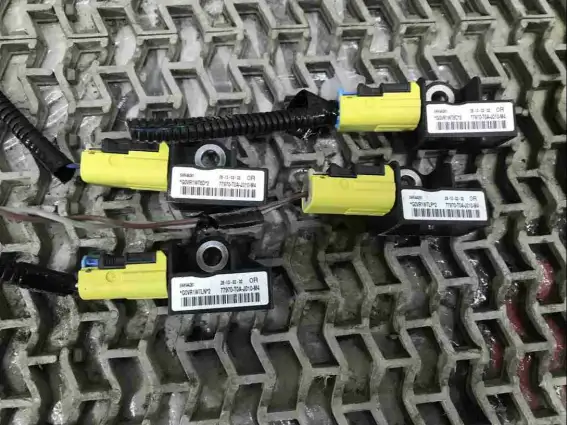Фото запчасти Датчик удара 77970-T0A-J010 Acura RDX