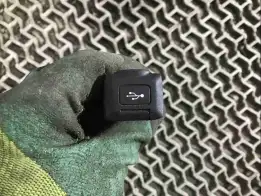 Разъем AUX / USB  Acura MDX