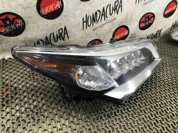 Фото запчасти Фара правая  Acura MDX