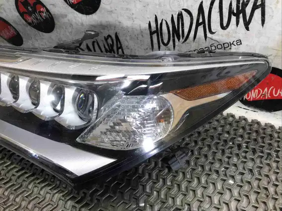 Фото запчасти Фара левая  Acura MDX
