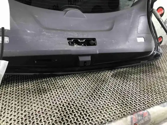Фото запчасти Крышка багажника (дверь 3-5)  Acura MDX