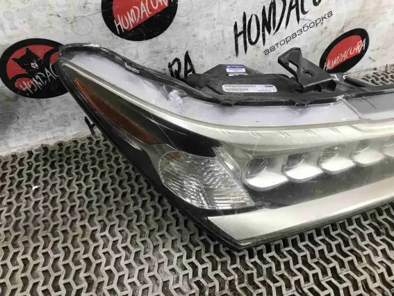 Фото запчасти Фара правая  Acura MDX
