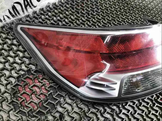 Фото запчасти Фонарь задний левый  Acura TL