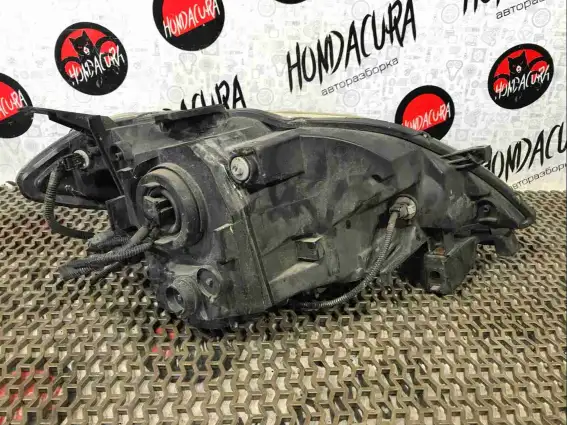 Фото запчасти Фара левая  Honda FR-V