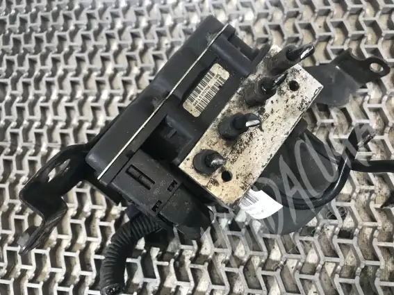 Фото запчасти Блок ABS 57110-SM-E020 Honda Civic