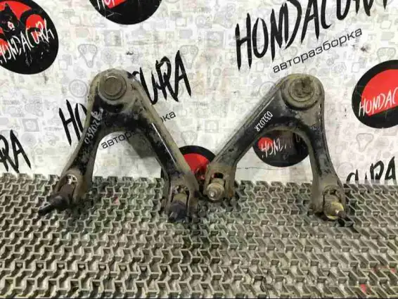 Фото запчасти Рычаг передний  Honda Shuttle