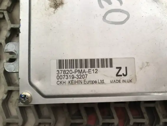 Фото запчасти Блок управления двигателем 37820-PMA-E12 Honda Civic