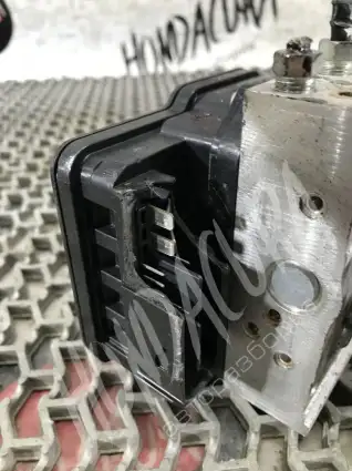 Фото запчасти Блок ABS  Honda HR-V