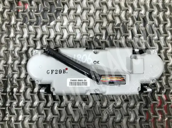 Фото запчасти Блок управления печки/климат-контроля  Honda CR-V