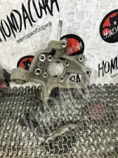 Кулак задний правый  Honda Legend