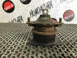 Подушка крепления двигателя  Honda Accord