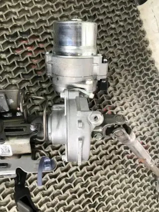 Фото запчасти Электроусилитель руля JJ001-01506 Honda HR-V